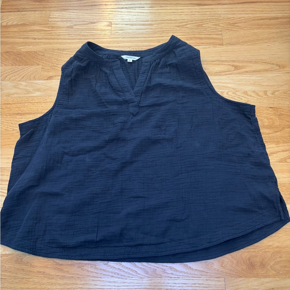 Lucky Brand Black Sleeveless Blouse size S summer v neck minimalist classic